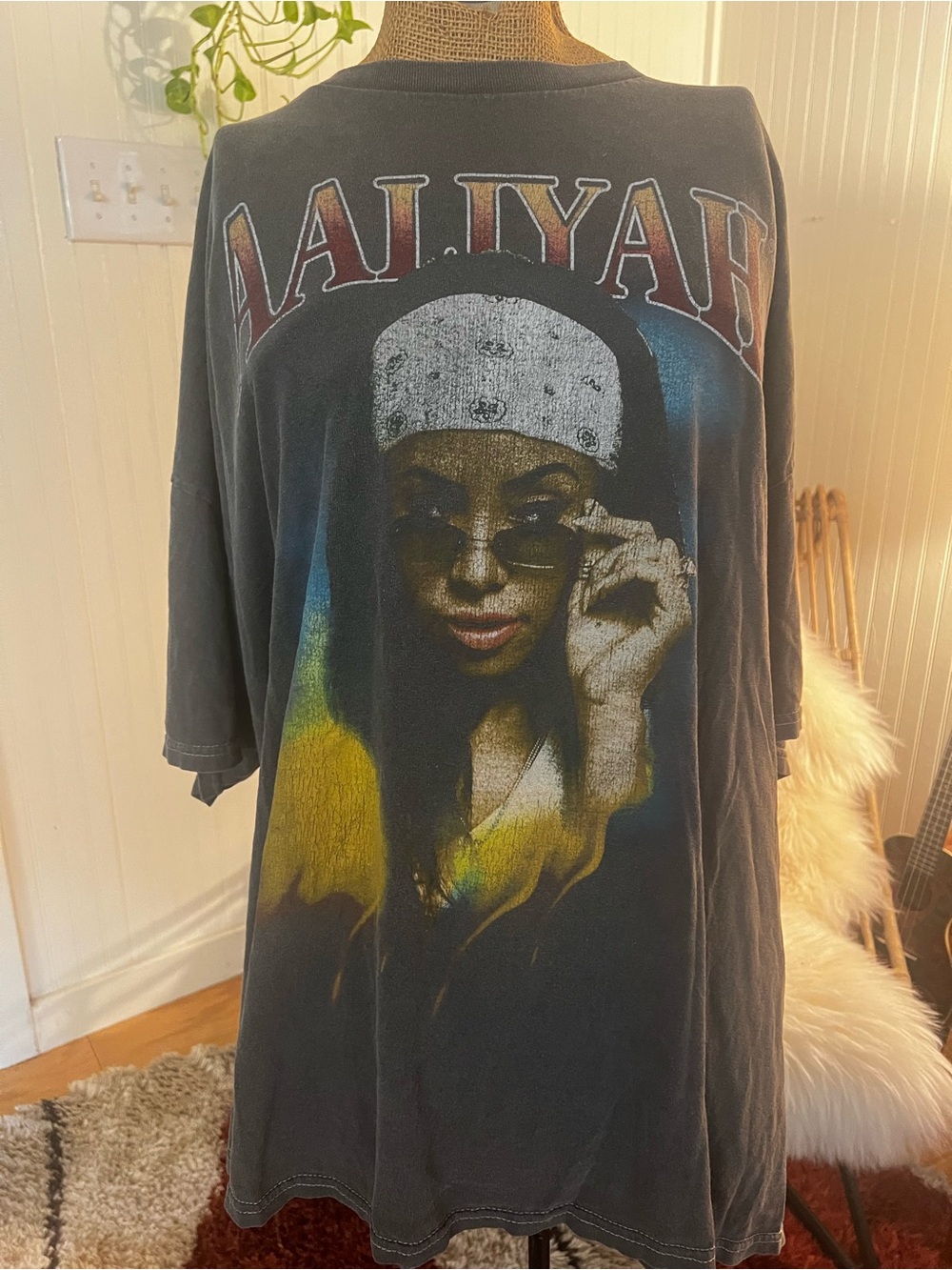 Aaliyah Graphic Tee - Black Oversized Women's Top